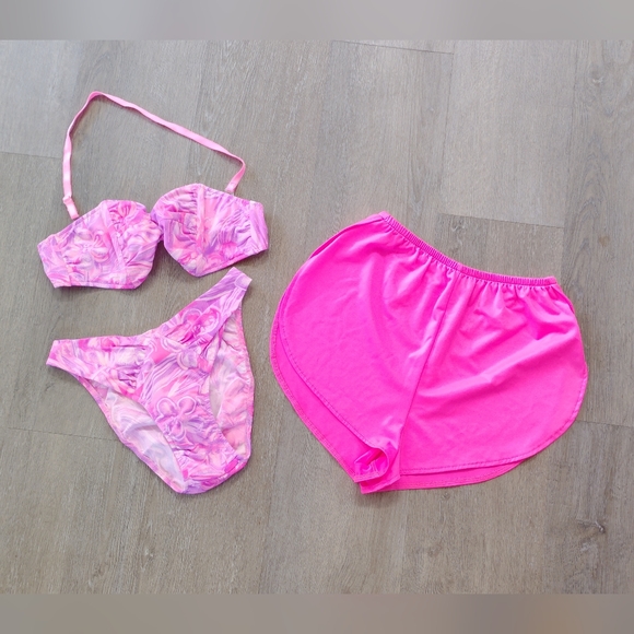 90s Vintage Hot Pink Floral Venus Bikini Set with Shorts